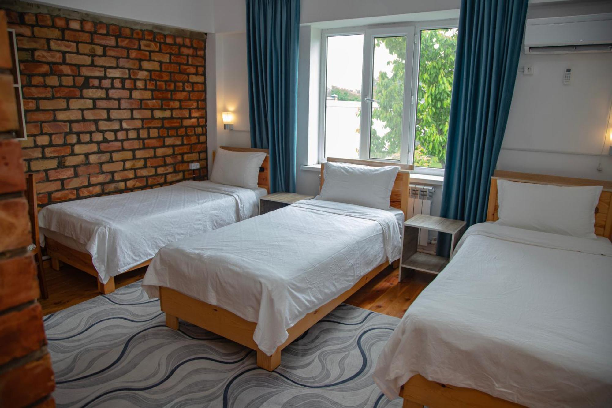 Hotel Good Night Jalal-Abad Exteriér fotografie