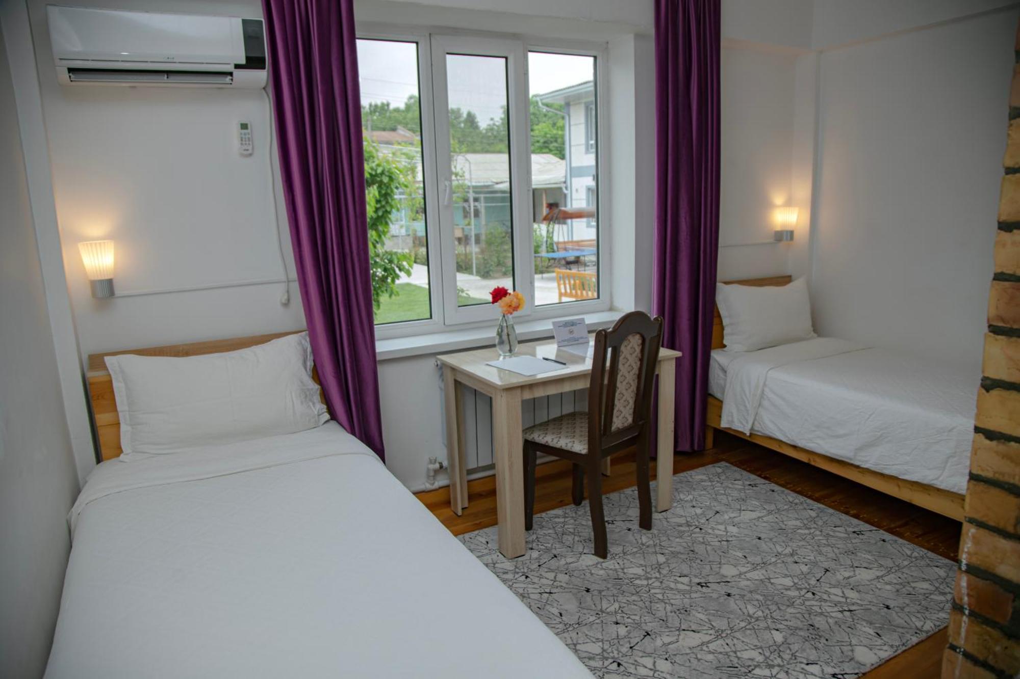 Hotel Good Night Jalal-Abad Exteriér fotografie